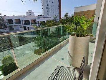 SE VENDE CASA DE DOS PISOS BARRIO VENECIA, SINCELEJO
