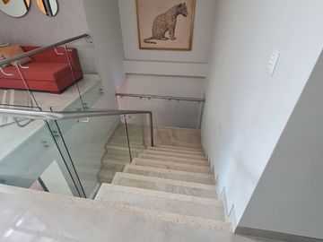 SE VENDE CASA DE DOS PISOS BARRIO VENECIA, SINCELEJO