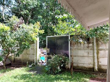 Rumah Asri Halaman Luas dekat Jalan Boyong Pakem