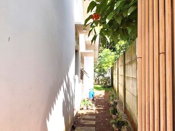 Rumah Asri Halaman Luas dekat Jalan Boyong Pakem