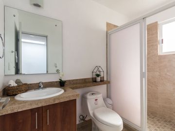 Casa en Venta en condominio con alberca al sur de Cuernavaca en Emiliano Zapata Morelos