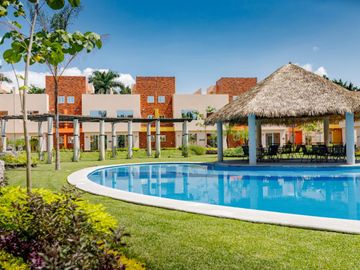 Casa en Venta en condominio con alberca al sur de Cuernavaca en Emiliano Zapata Morelos