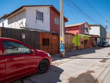 En Vicuña, venta o permuta de casa ampliada, 2D y 1B. $49 millones