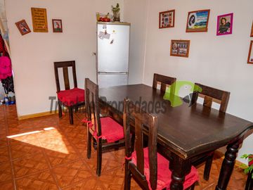 En Vicuña, venta o permuta de casa ampliada, 2D y 1B. $49 millones