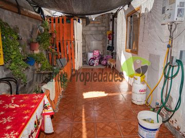 En Vicuña, venta o permuta de casa ampliada, 2D y 1B. $49 millones