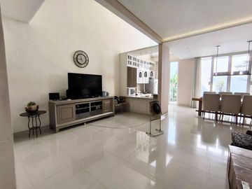 Termurah Rumah Vila Villa Bukit Regency VBR Pakuwon Indah Paling Murah Surabaya