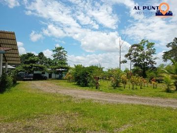 Hacienda de Venta en Puerto Quito con 2 casas - Vía a la Sexta