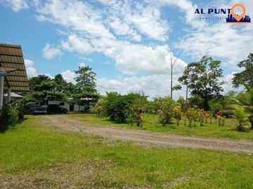 Hacienda de Venta en Puerto Quito con 2 casas - Vía a la Sexta