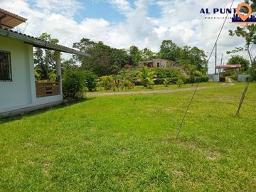 Hacienda de Venta en Puerto Quito con 2 casas - Vía a la Sexta