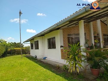 Hacienda de Venta en Puerto Quito con 2 casas - Vía a la Sexta