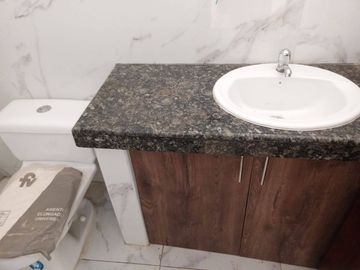 Casa de venta en condado de 5 dormitorios Guayaquil Ecuador