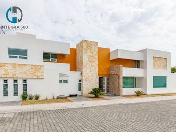 El lugar perfecto para crear recuerdos, en esta Bonita casa en zona plateada,Mina Camelia Paraíso