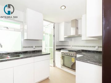 El lugar perfecto para crear recuerdos, en esta Bonita casa en zona plateada,Mina Camelia Paraíso