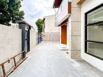 3-storey House and Lot for Sale in Greenwoods Executive Village Pasig City