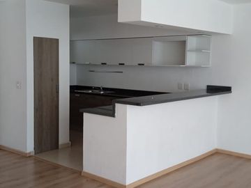 Departamento  sobre Avenida a unos minutos del Tec de Monterrey