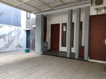 Rumah di Graha Indah
