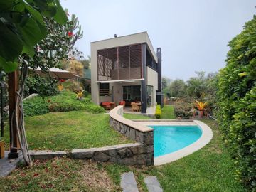 VENDO CASA DE LUJO EN CONDOMINIO