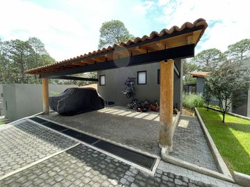 PROPIEDAD EN CONDOMINIO ZONA AVANDARO