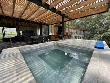 PROPIEDAD EN CONDOMINIO ZONA AVANDARO
