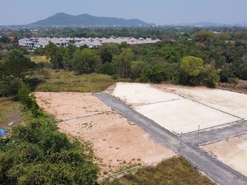 Land for sale 253 Sq.wha Near School & Phla beach