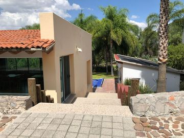 VENTA DE CASA UN NIVEL EN BALVANERA GOLF POLO Y COUNTRY CLUB