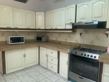 Vendo Hermosa Casa 2 Niveles en Condominio Surco
