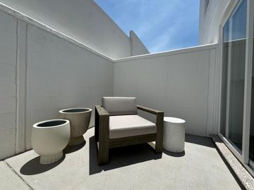 CASA EN VENTA EN PRIVADO CON ALBERCA EN ELÓN GTO ZONA NORTE