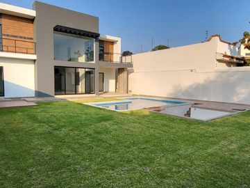 Estrena, amplia casa en venta, Burgos, ZONA CALIDA