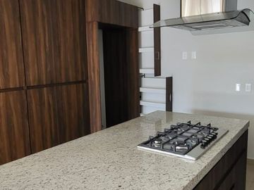 Estrena, amplia casa en venta, Burgos, ZONA CALIDA