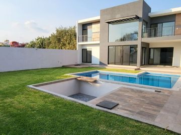 Estrena, amplia casa en venta, Burgos, ZONA CALIDA