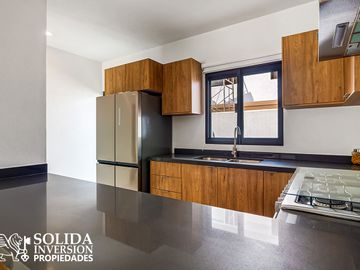 PUERTO VALLARTA | CASA DE 3 RECÁMARAS, DENTRO DE LOS ENCINOS - PREVENTA