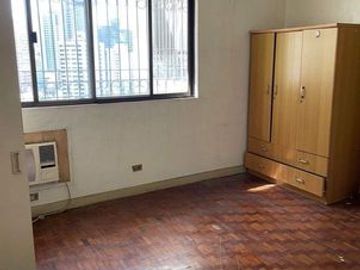 3BR Condo Unit for Sale in Escolta Twin Tower nearby Binondo