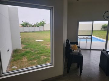 Venta De Casa En Condominio en Pisco