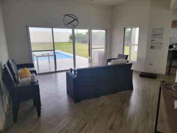 Venta De Casa En Condominio en Pisco