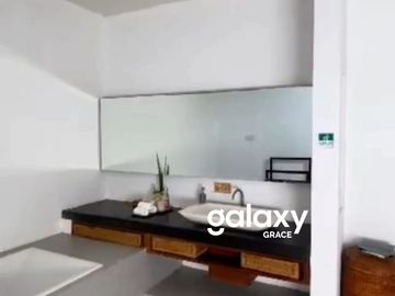 DIJUAL VILLA BATU BELIG KEROBOKAN BADUNG, BALI