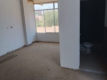 VENTA DE CASA DE 180 mts. DOS PISOS EN URB. ALAMEDA NORTE – SANTA ROSA