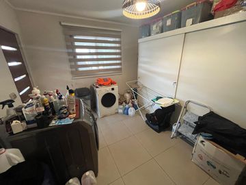 Bellísima Casa en Terreno de 1200 mts en Condominio Puertas del Viento, Maipú.
