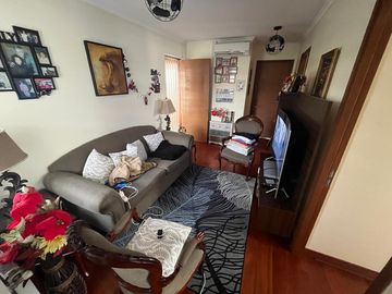 Bellísima Casa en Terreno de 1200 mts en Condominio Puertas del Viento, Maipú.