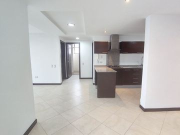 DEPARTAMENTO EN VENTA SECTOR MEGAMAXI 84m2