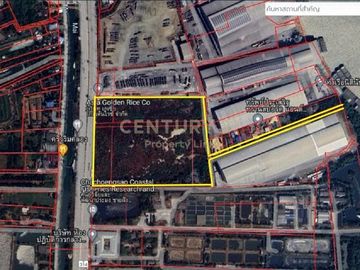 Empty land for sale Filled in and has a wide frontage next to the main road with an exit to the Bang Pakong River. Tha Sa-an Subdistrict Bang Pakong-C