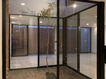 CASA NUEVA EN VENTA EN MAYORCA RESIDENCIAL A UNOS MINUTOS DEL PUERTO INTERIOR DE LEON GTO