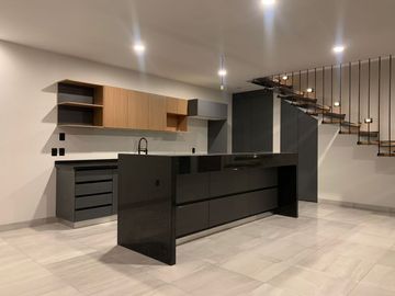 CASA NUEVA EN VENTA EN MAYORCA RESIDENCIAL A UNOS MINUTOS DEL PUERTO INTERIOR DE LEON GTO