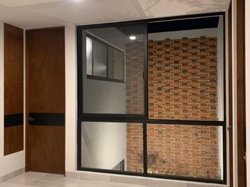 CASA NUEVA EN VENTA EN MAYORCA RESIDENCIAL A UNOS MINUTOS DEL PUERTO INTERIOR DE LEON GTO