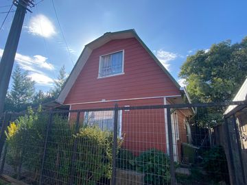 Casa en Venta ubicada en el sector  de Todos Los Santos Villarrica