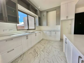 SE VENDE CASA EN BASALTO
