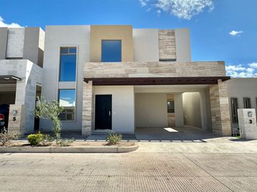 SE VENDE CASA EN BASALTO