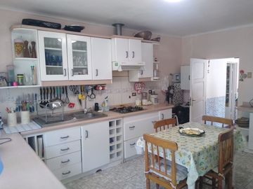 VENTA DE HERMOSA CASA EN OLMUE, V Región