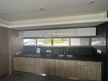 VENTA DE RESIDENCIA DENTRO DEL EXCLUSIVO FRACCIONAMIENTO “CLUB DE GOLF TRES MARÍAS