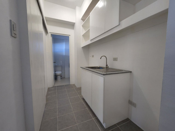 FOR SALE - Townhouse in Brgy. Kaunlaran, Quezon City