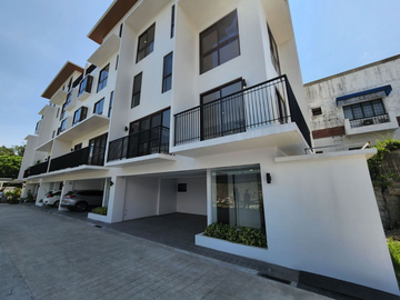 FOR SALE - Townhouse in Brgy. Kaunlaran, Quezon City